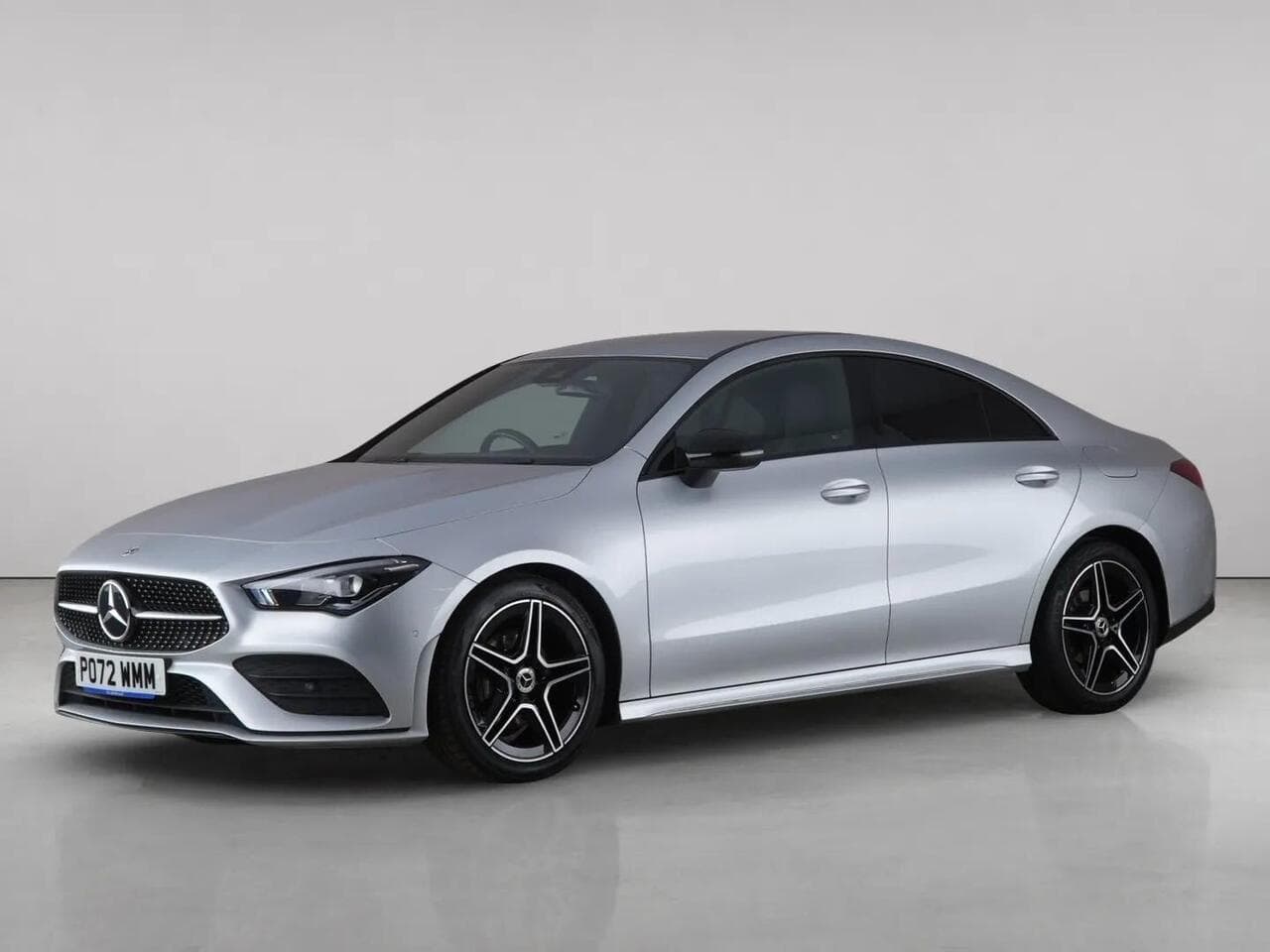 Mercedes-Benz CLA thumbnail Front Left