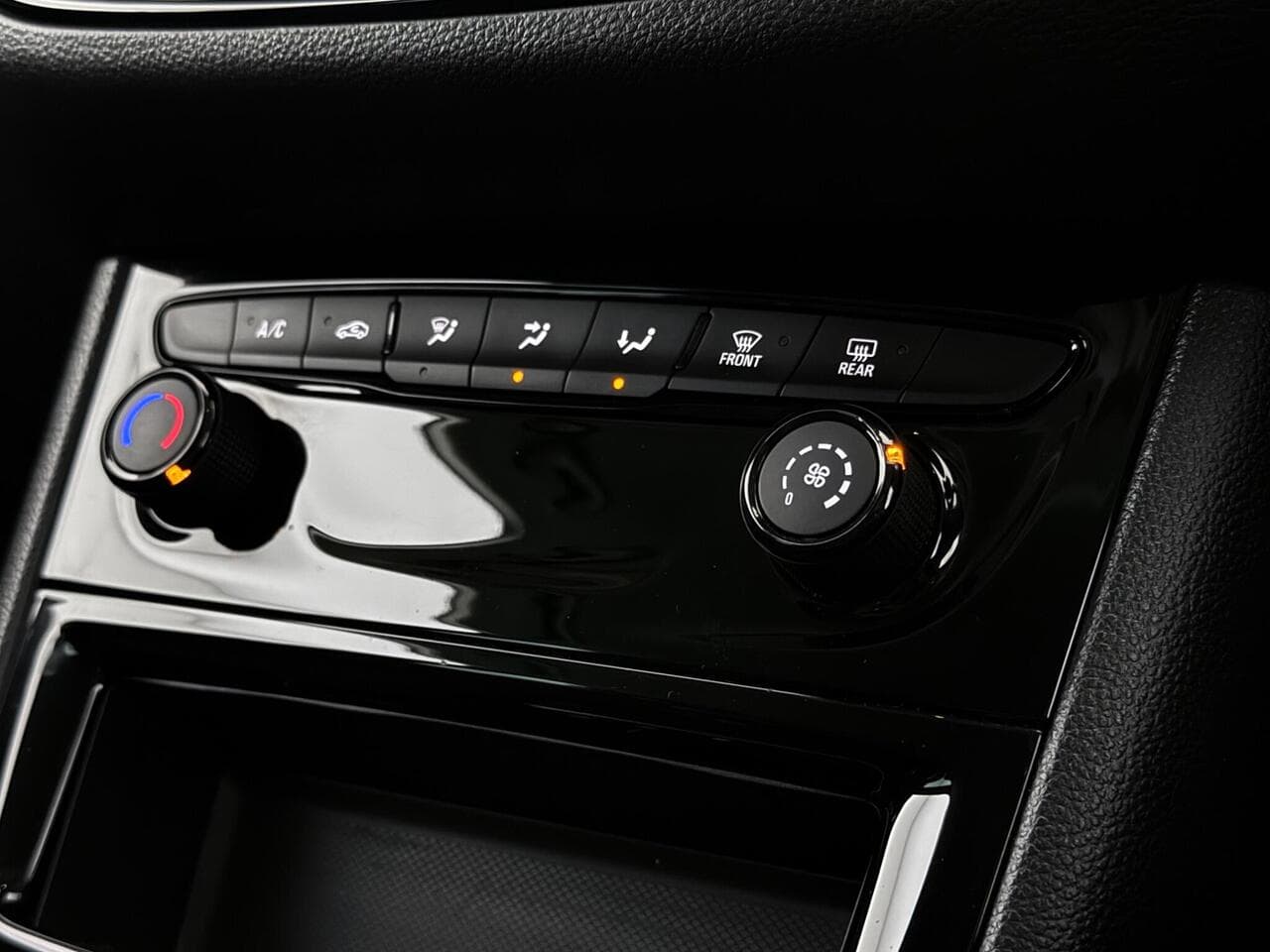 Vauxhall Astra thumbnail Misc Controls