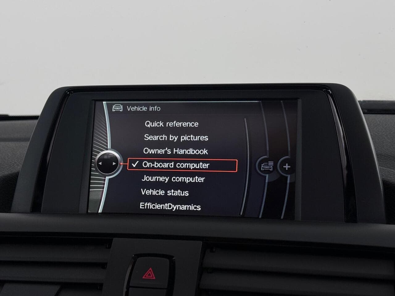 BMW 1 Series thumbnail Infotainment System