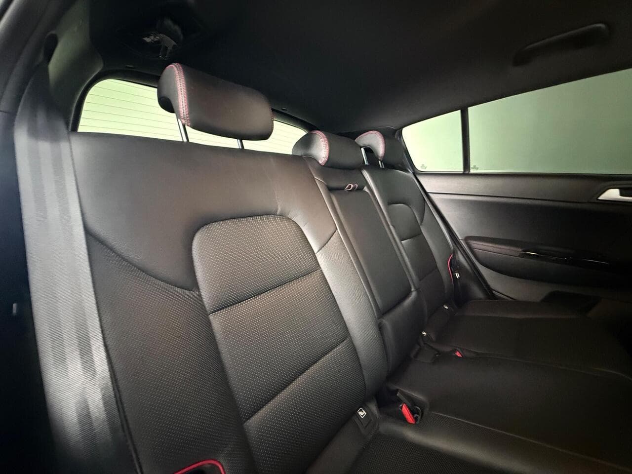 Kia Sportage thumbnail Seats Rear