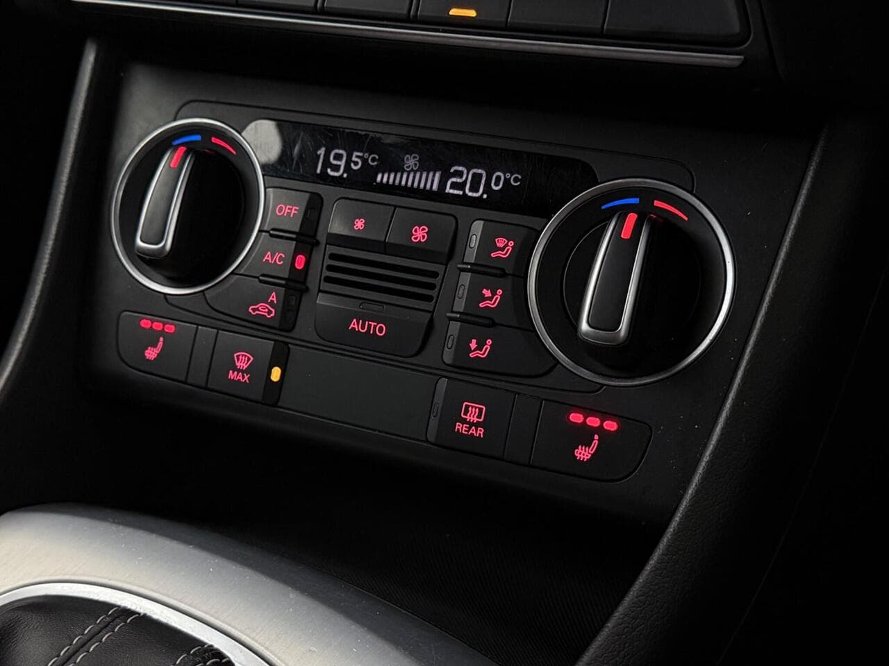 Audi Q3 thumbnail Misc Controls