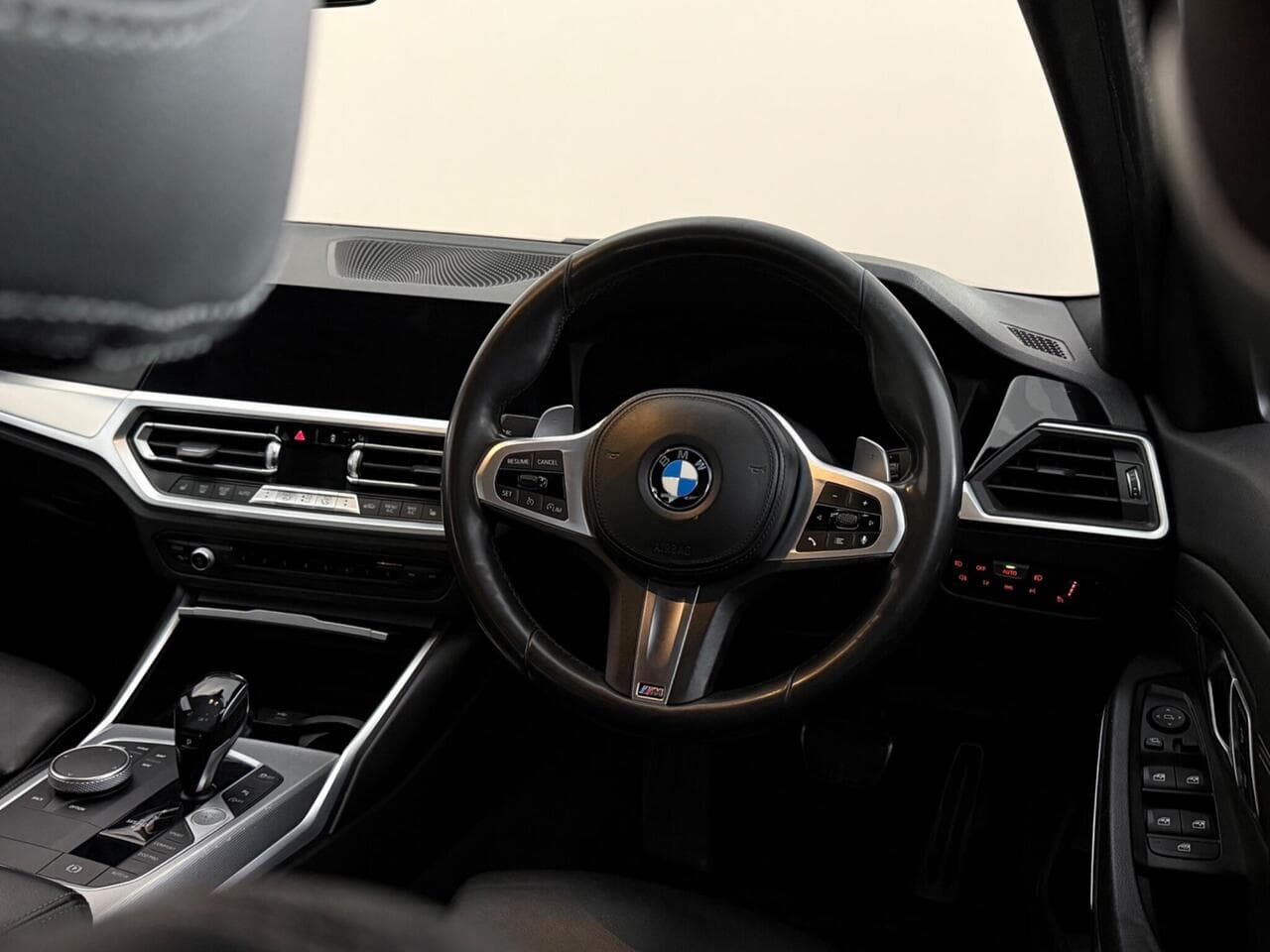 BMW 3 Series thumbnail Steering Wheel