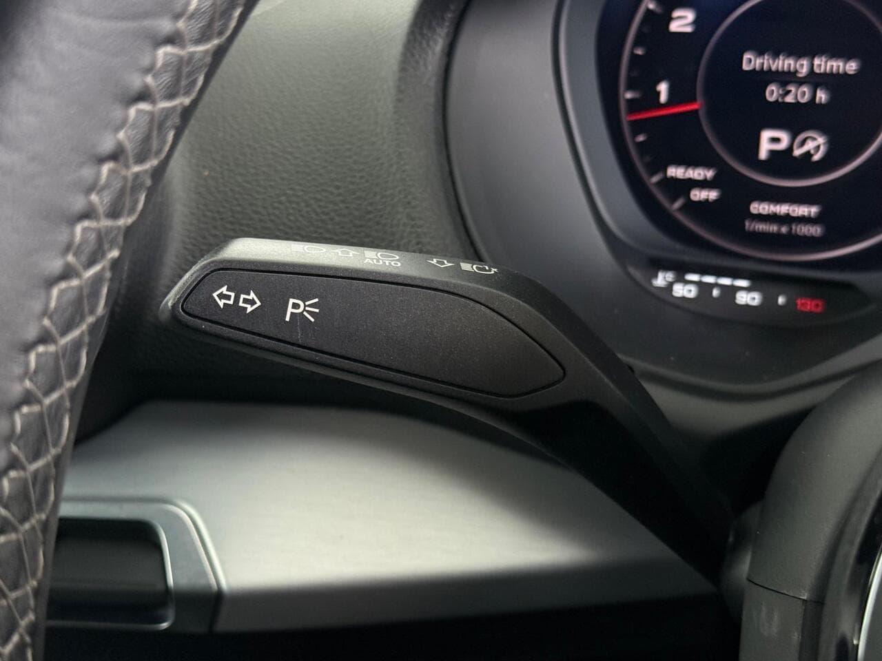 Audi Q2 thumbnail Misc Controls