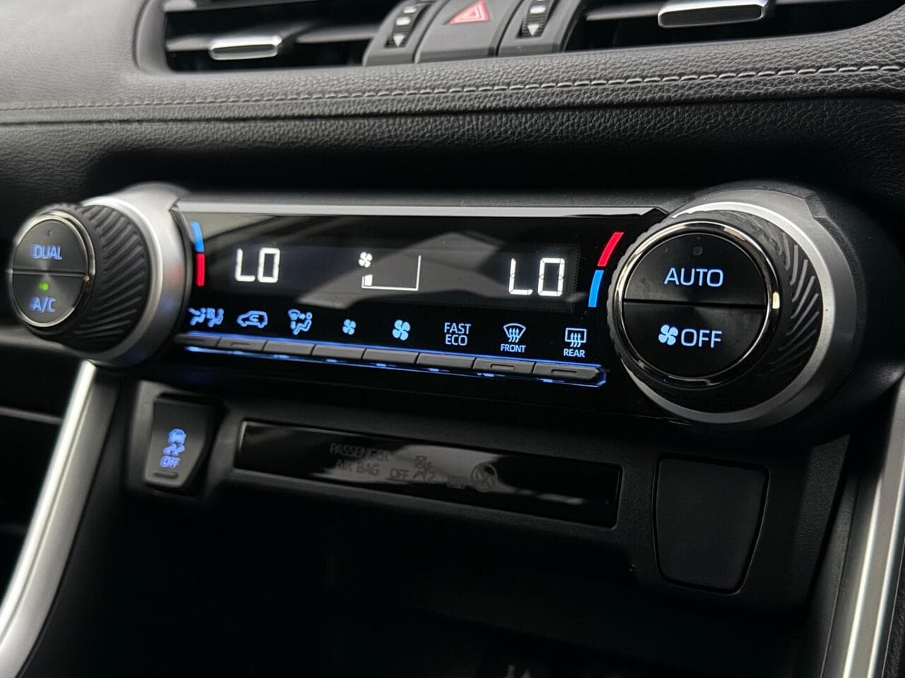 Toyota RAV4 thumbnail Misc Controls