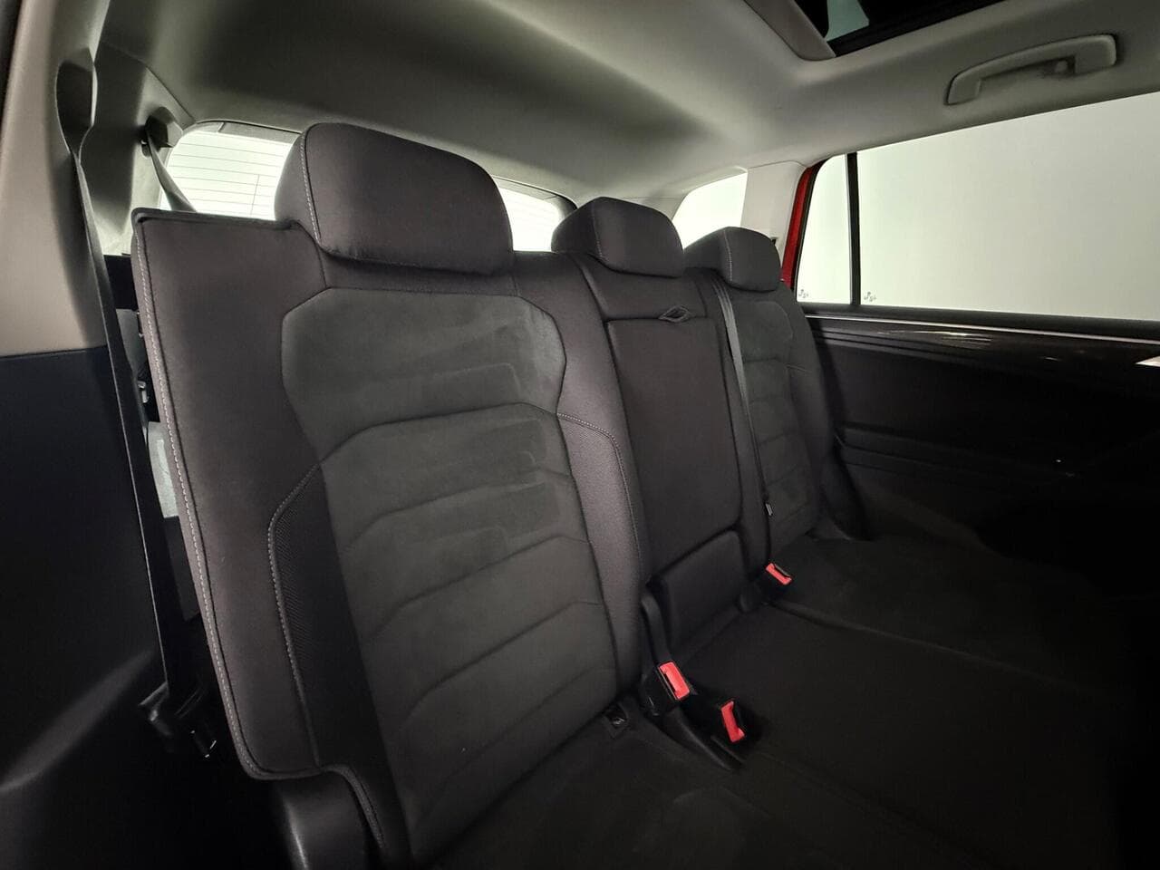 Volkswagen Tiguan Allspace thumbnail Seats Rear