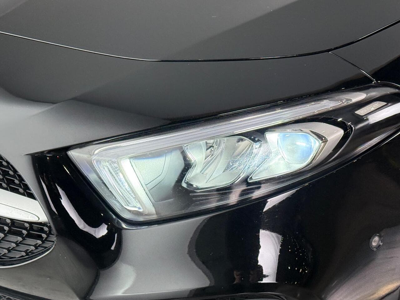 Mercedes-Benz A Class thumbnail Lights Front