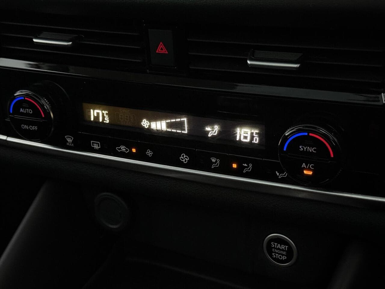 Nissan Qashqai thumbnail Misc Controls