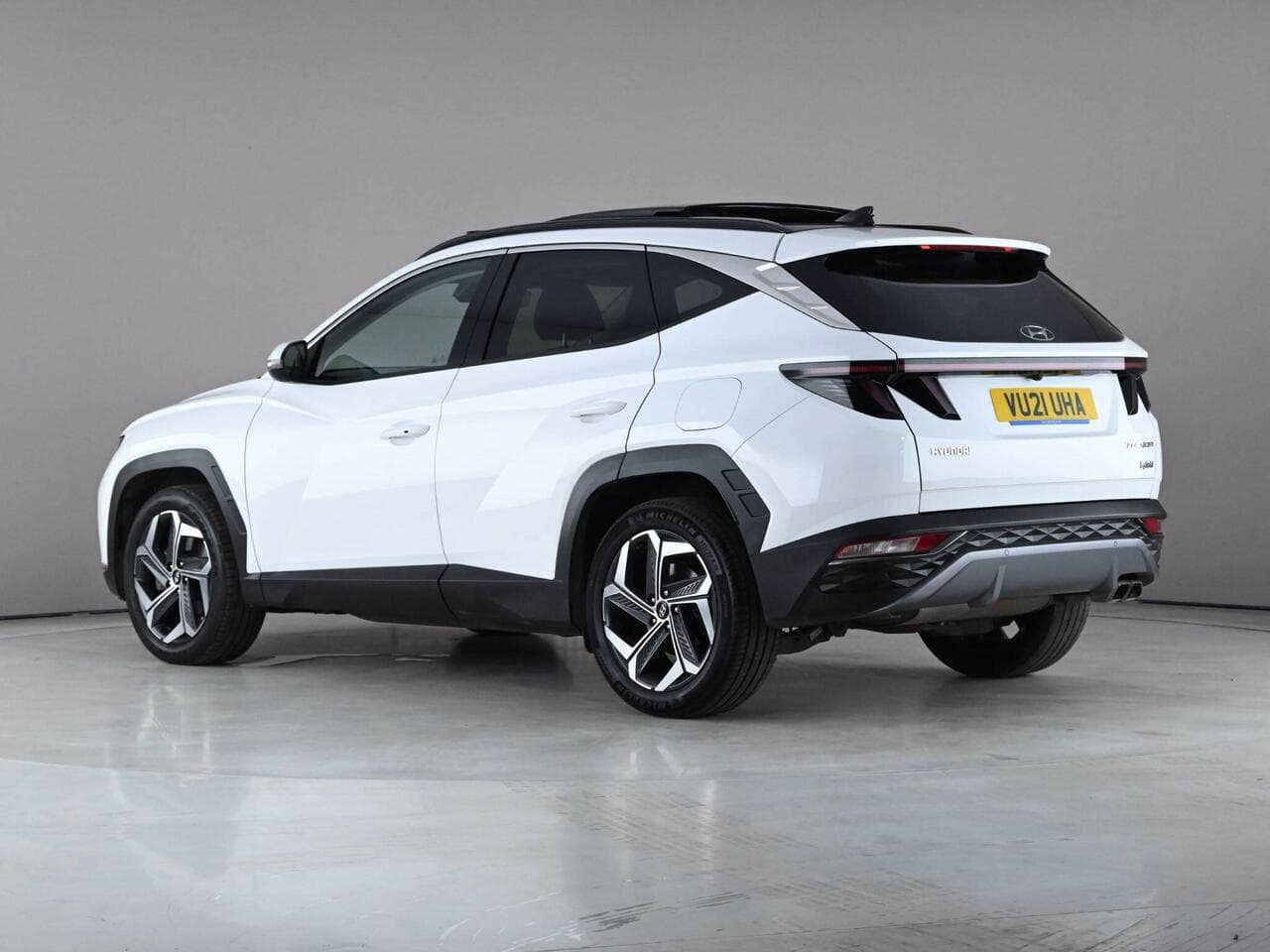 Hyundai TUCSON thumbnail Rear Left
