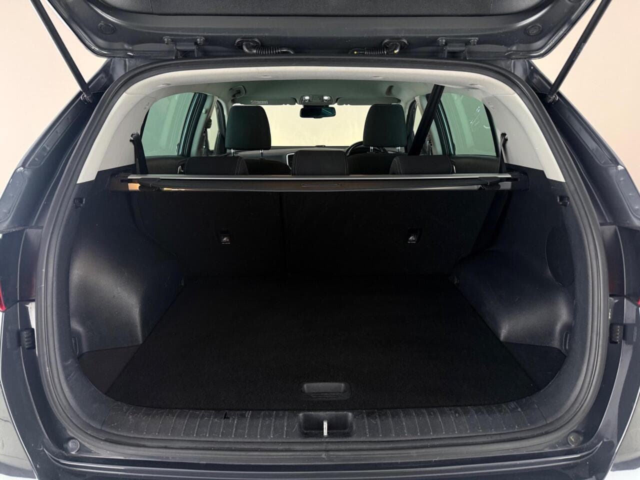 Kia Sportage thumbnail Boot