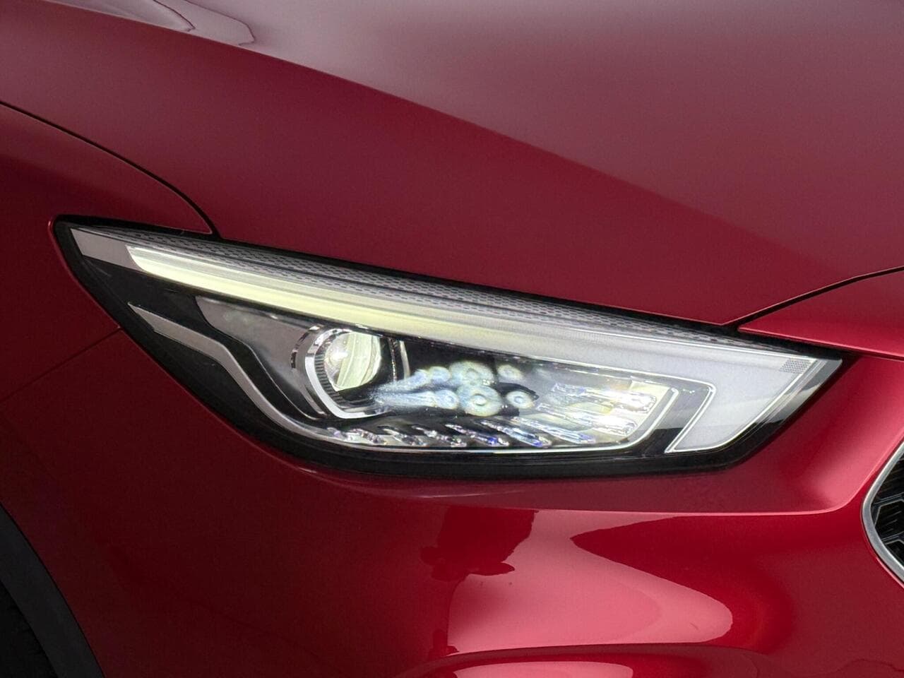MG MG ZS thumbnail Lights Front