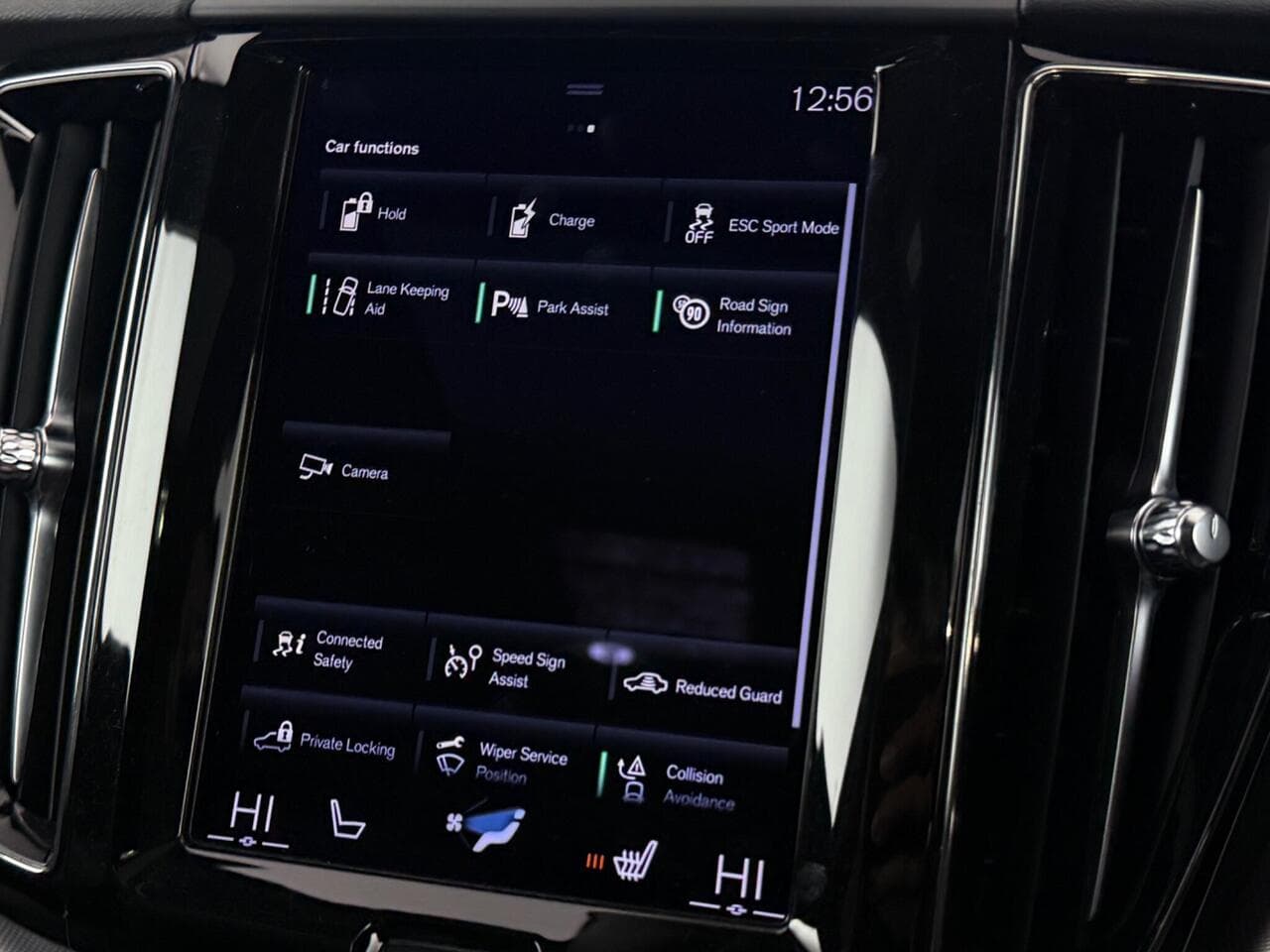 Volvo XC60 thumbnail Infotainment System
