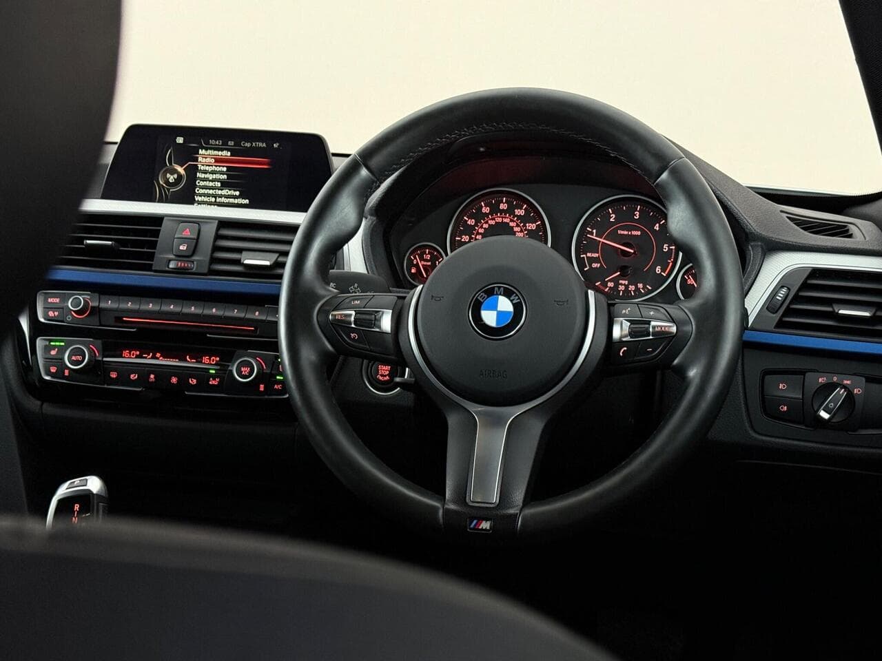 BMW 3 Series thumbnail Steering Wheel