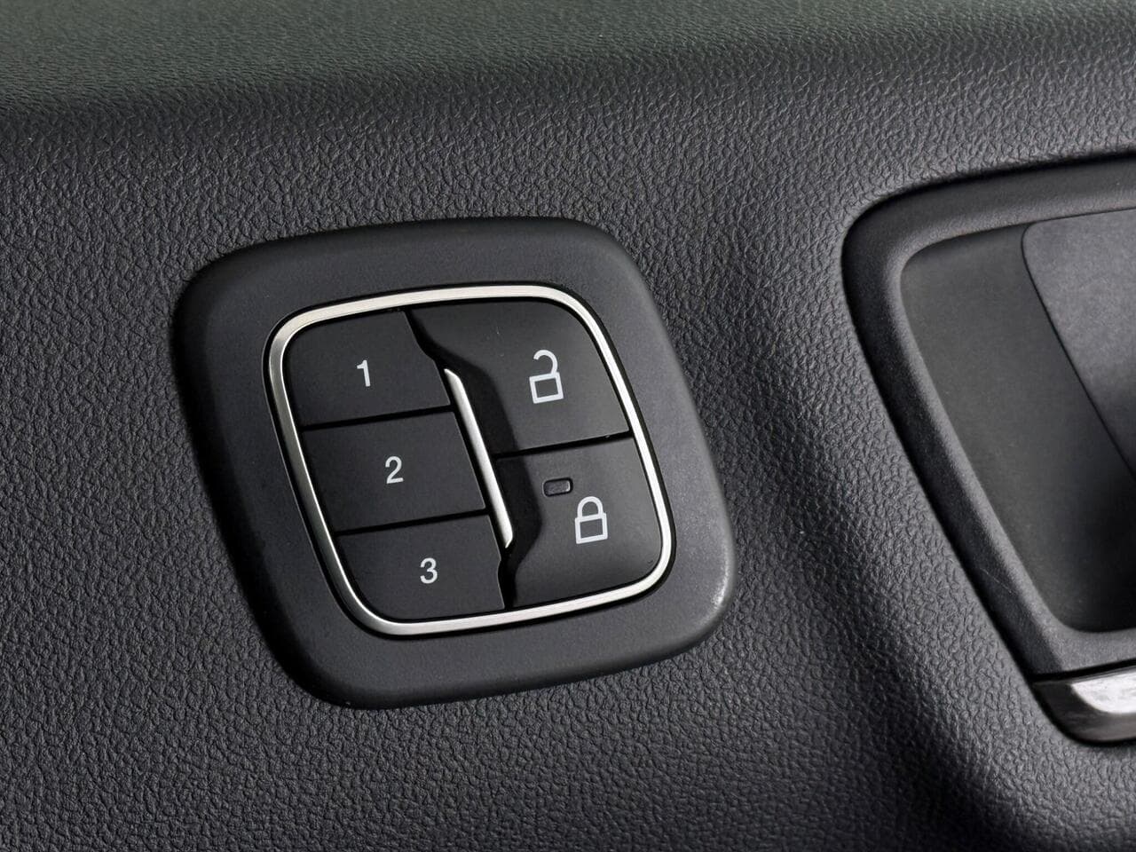 Ford Kuga thumbnail Misc Controls