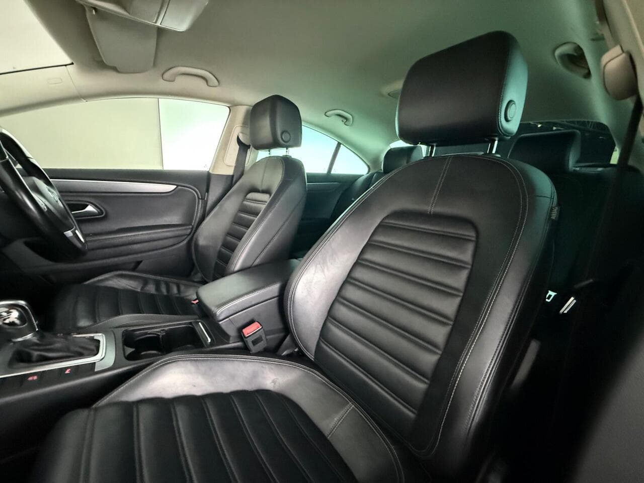 Volkswagen CC thumbnail Seat Front Passenger