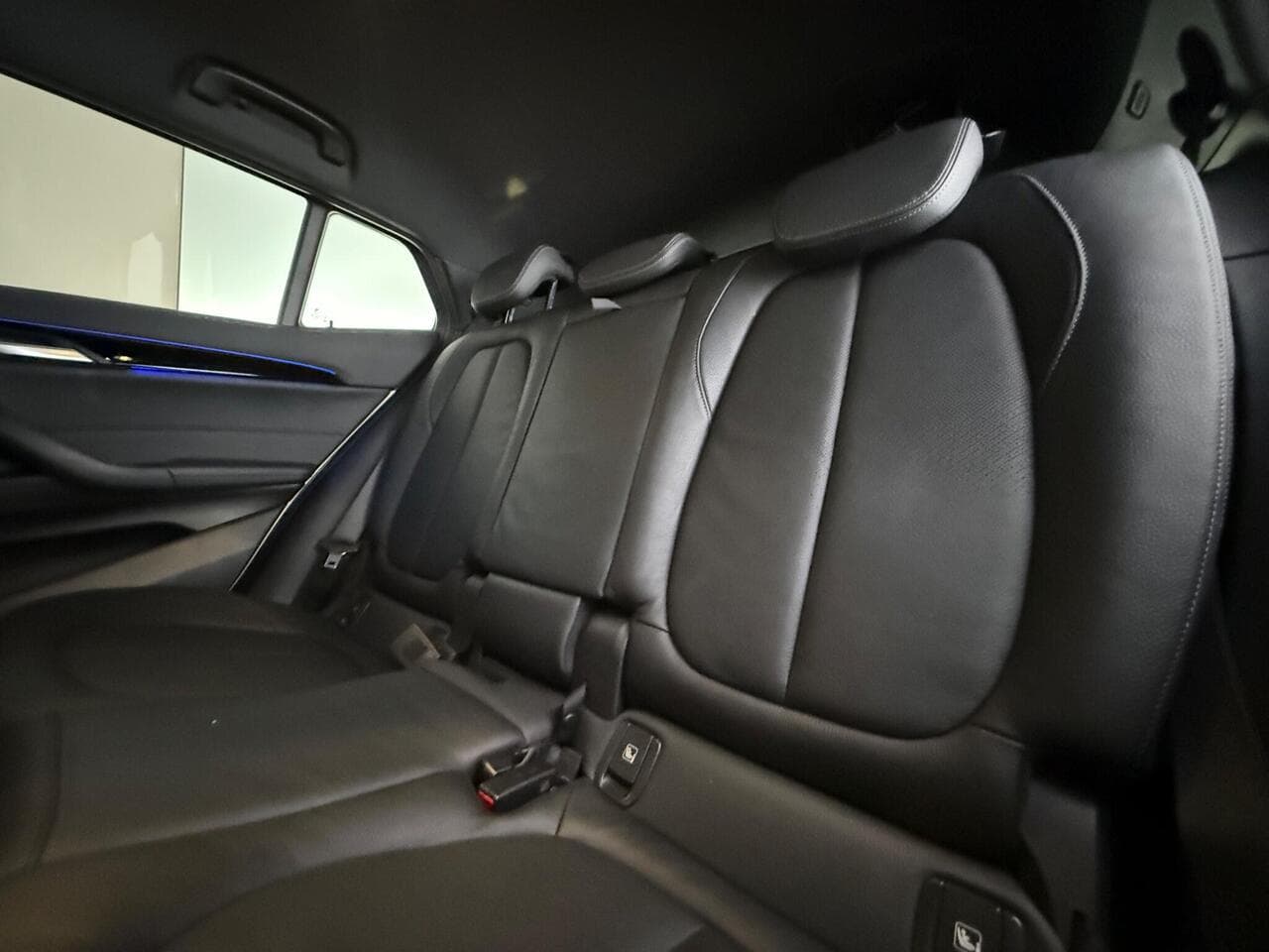 BMW X2 thumbnail Seats Rear