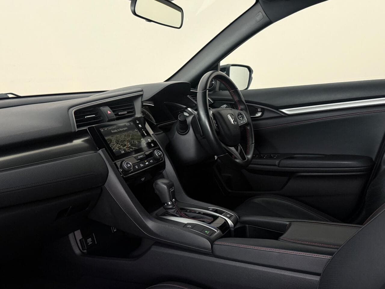Honda Civic thumbnail Interior Front