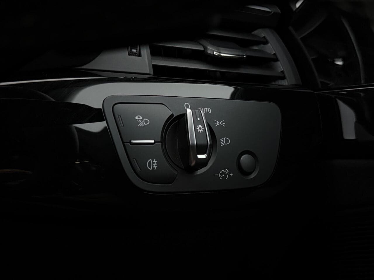 Audi A5 thumbnail Misc Controls