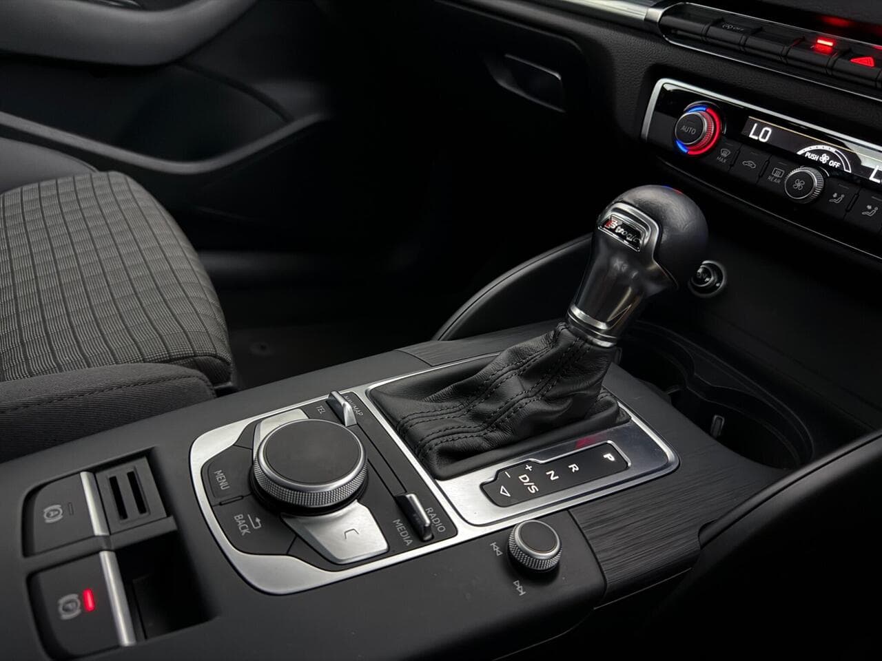 Audi A3 thumbnail Interior Front
