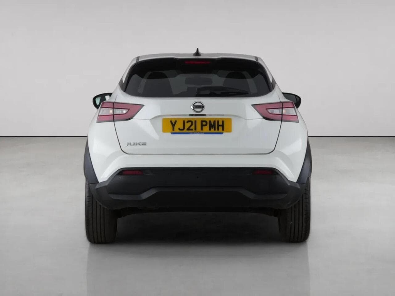 Nissan Juke thumbnail Rear