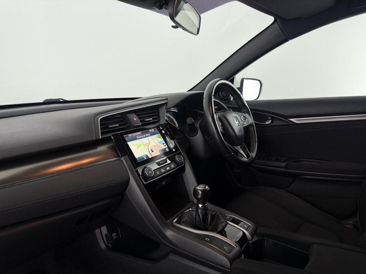 Honda Civic thumbnail Interior Front