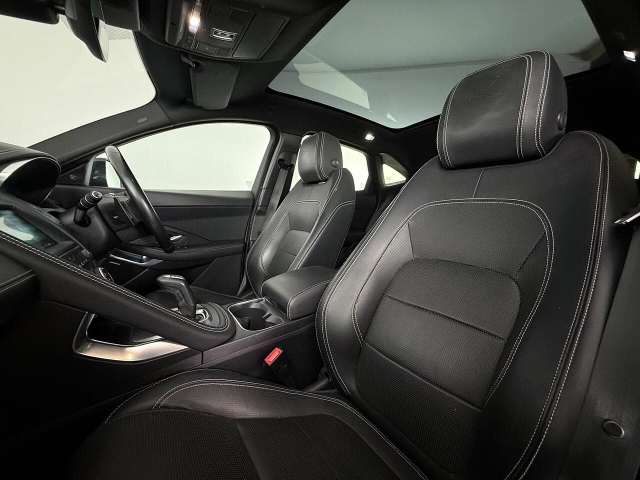 Jaguar E-PACE thumbnail Seat Front Passenger