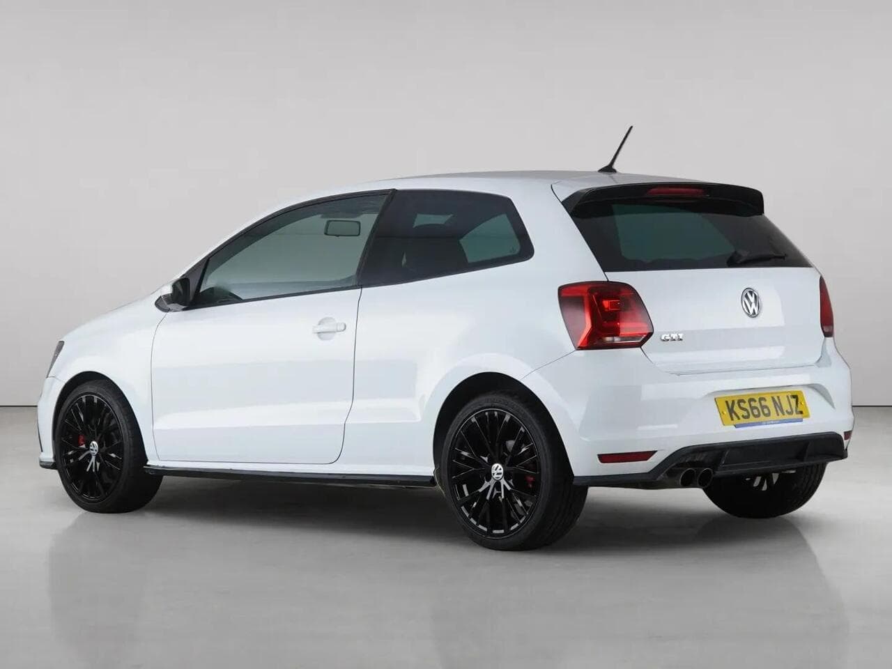 Volkswagen Polo thumbnail Rear Left
