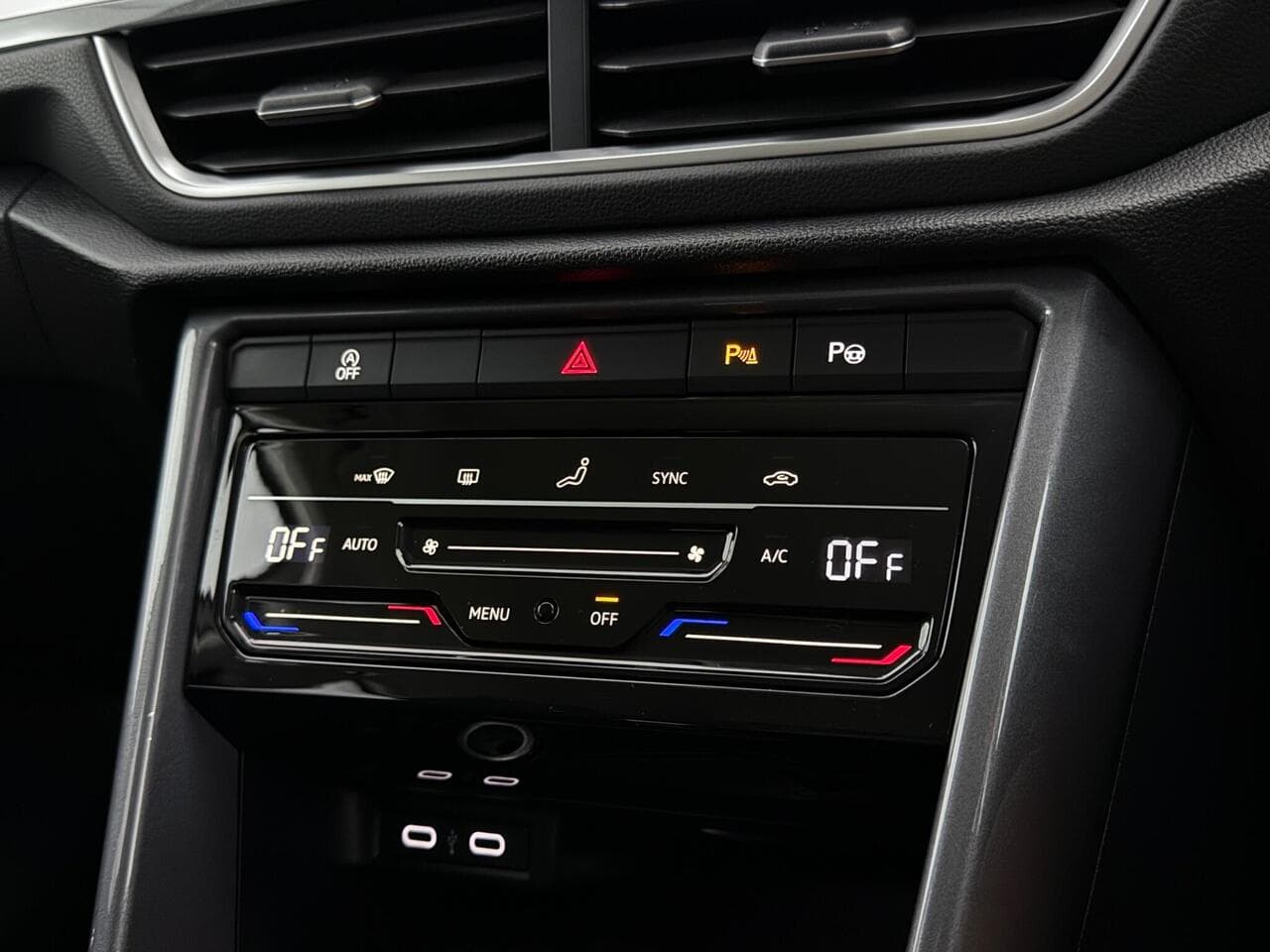 Volkswagen T-Roc thumbnail Misc Controls