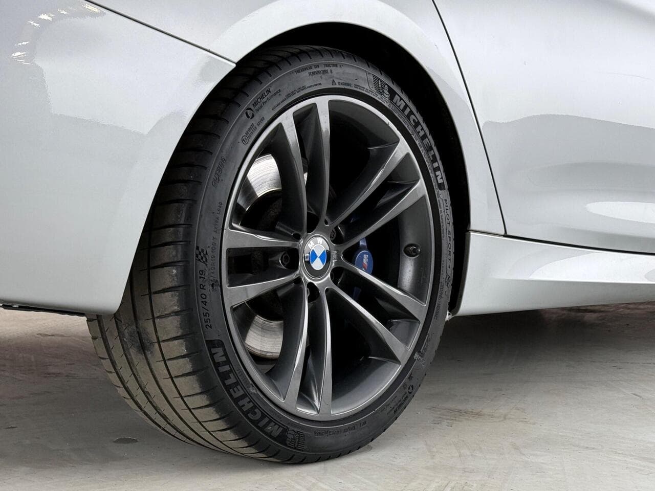 BMW 3 Series Gran Turismo thumbnail Wheel