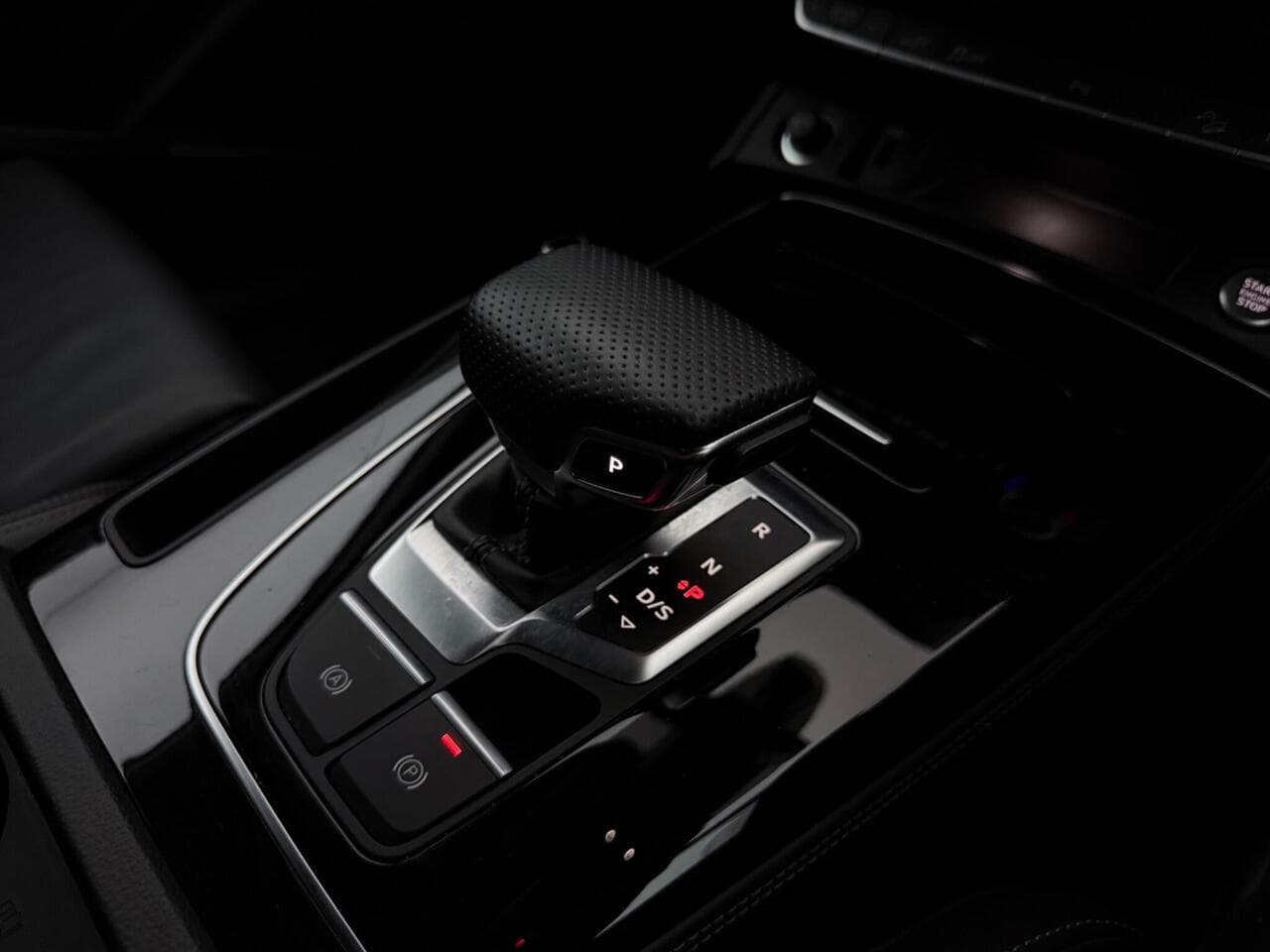 Audi Q5 thumbnail Misc Controls