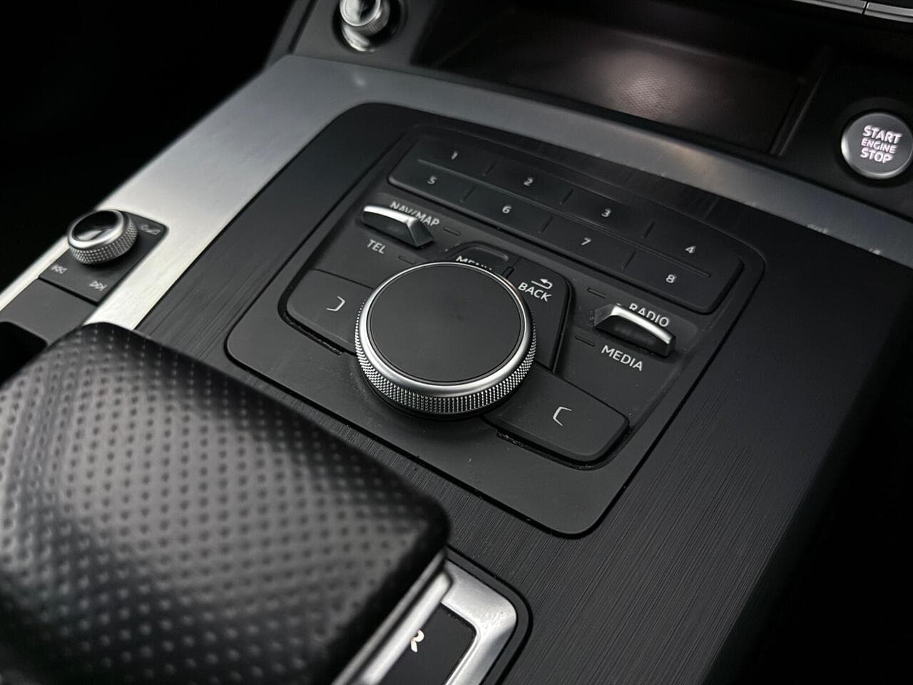 Audi Q5 thumbnail Misc Controls