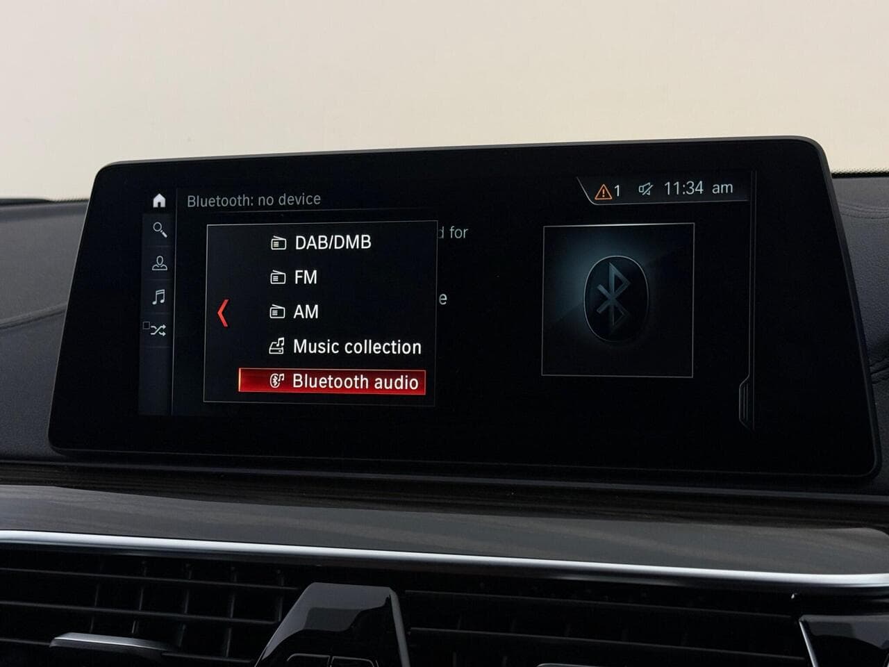 BMW 5 Series thumbnail Infotainment System