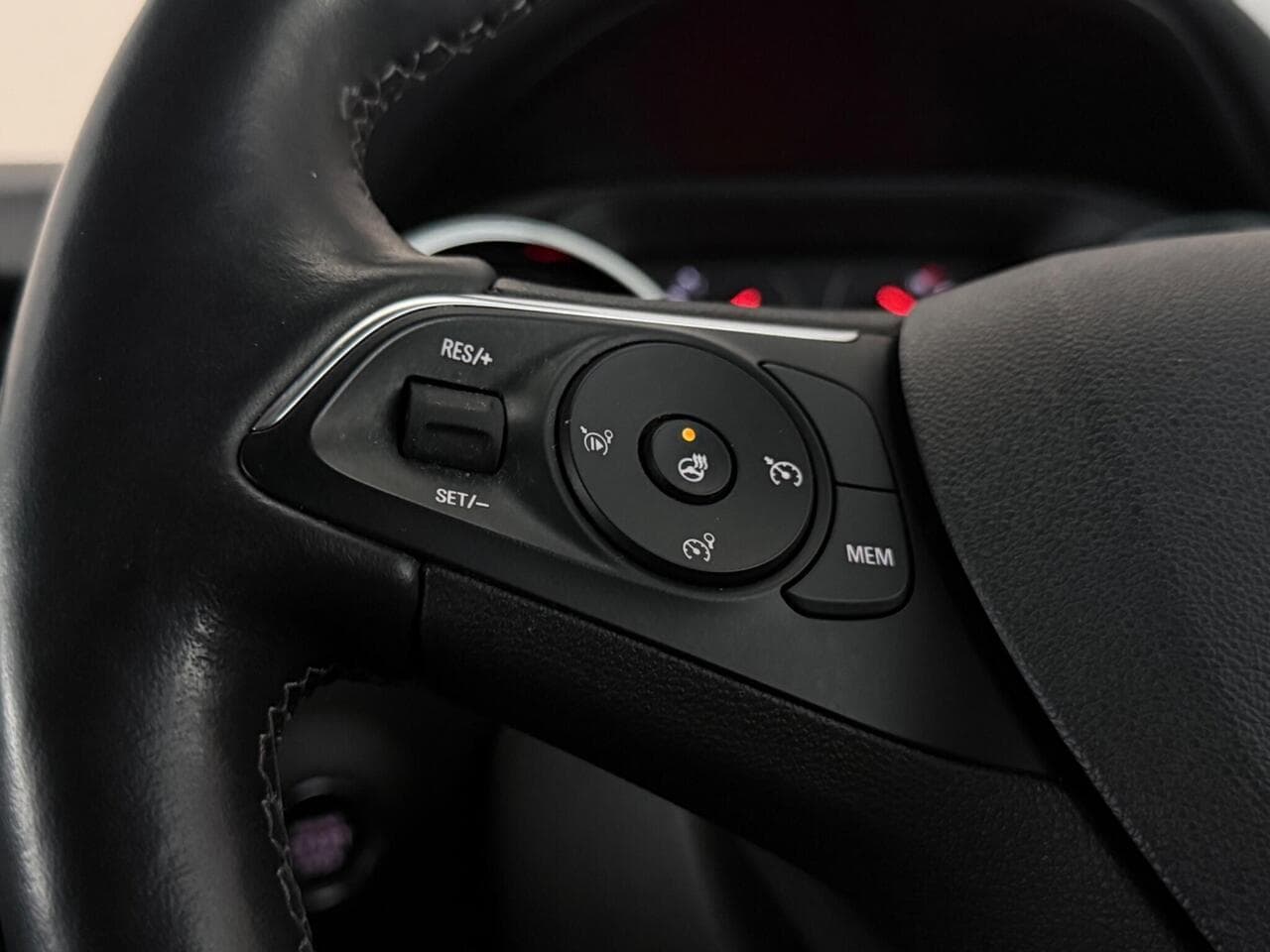 Vauxhall Crossland thumbnail Misc Controls