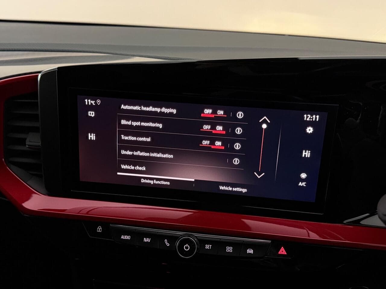 Vauxhall Mokka thumbnail Infotainment System