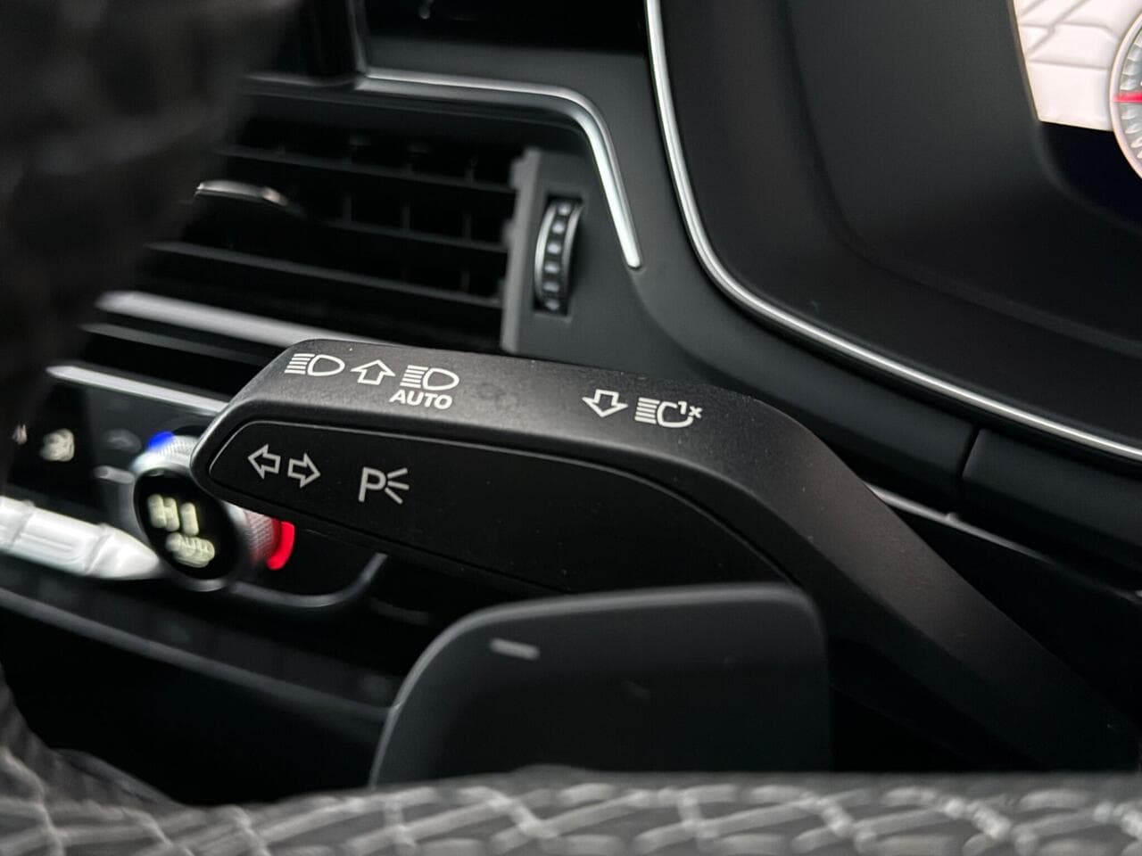 Audi A4 Avant thumbnail Misc Controls