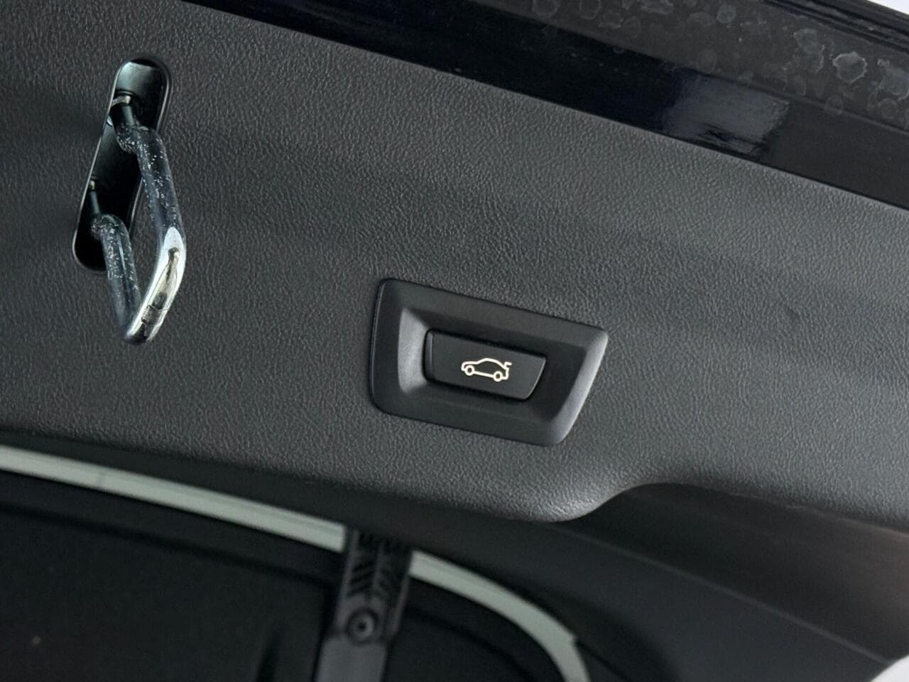 BMW 6 Series Gran Turismo thumbnail Misc Controls