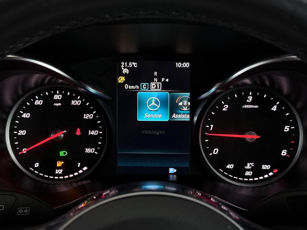 Mercedes-Benz GLC thumbnail Driver Instruments
