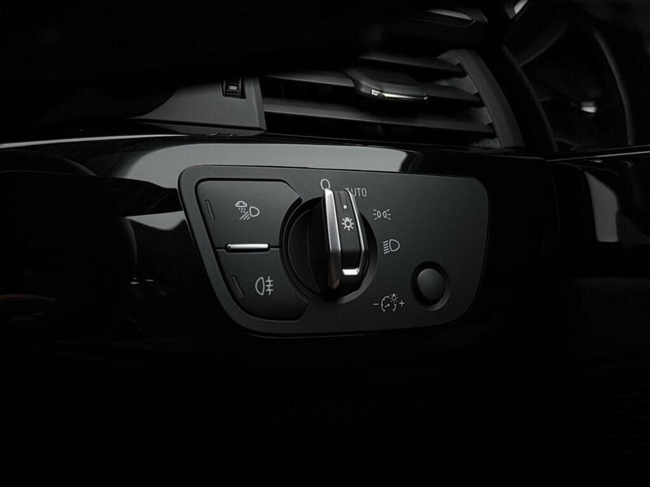Audi A5 thumbnail Misc Controls