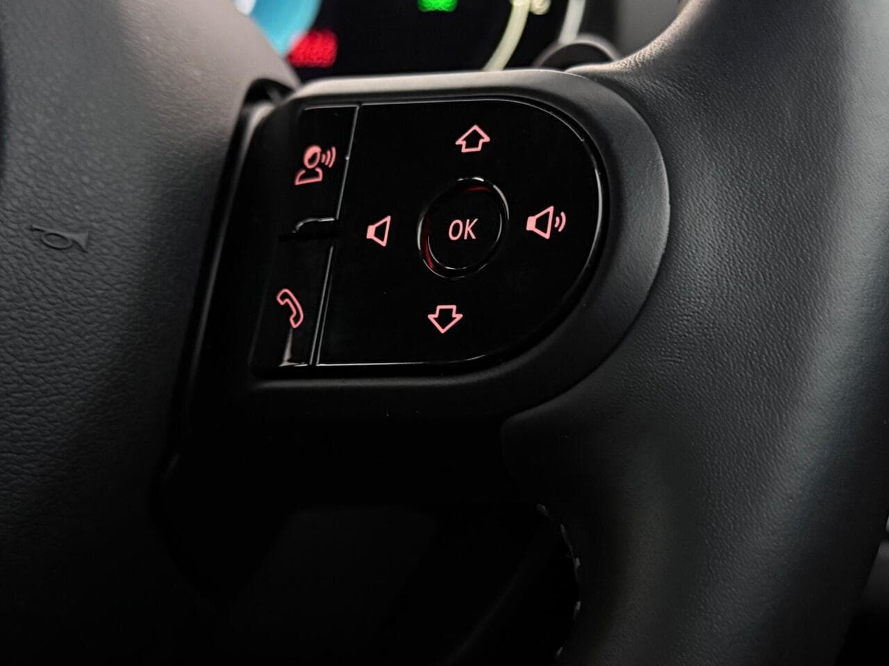 MINI Countryman thumbnail Misc Controls