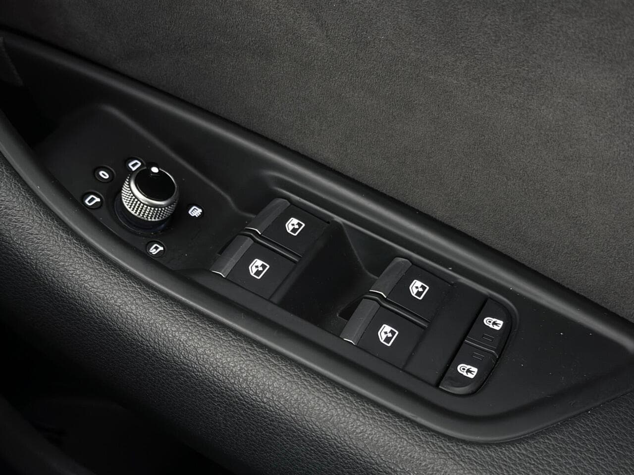 Audi A5 thumbnail Misc Controls