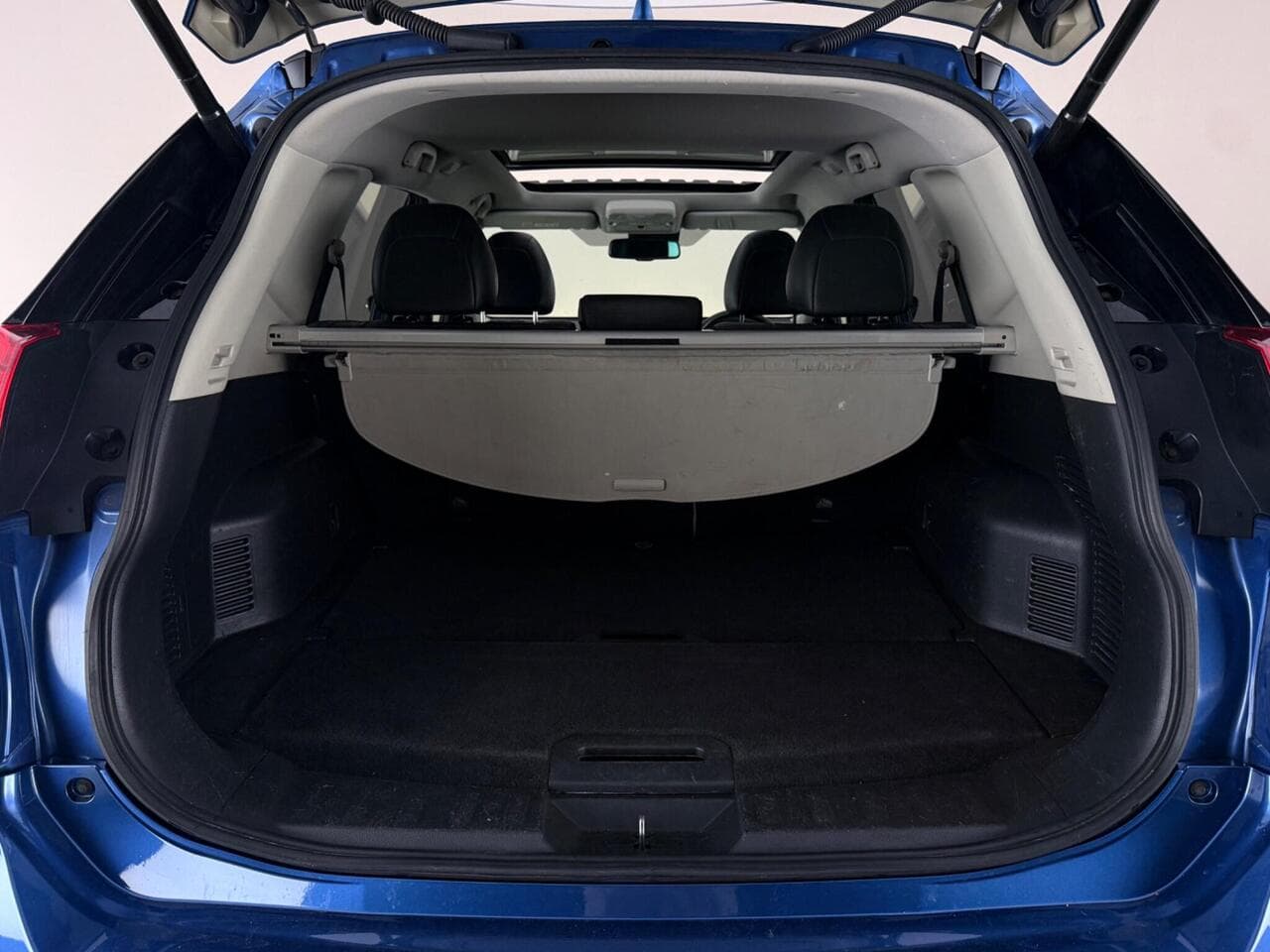 Nissan X-Trail thumbnail Boot