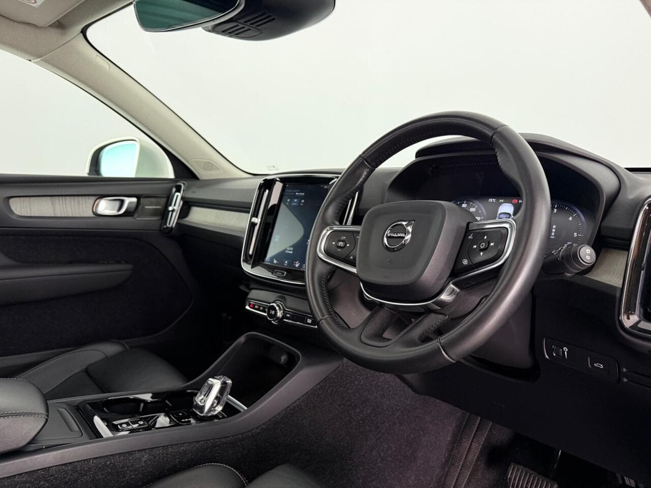 Volvo XC40 thumbnail Interior Front
