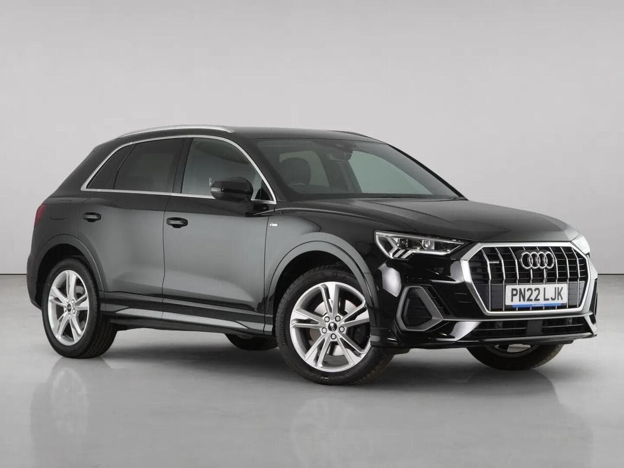 Audi Q3 - Audi Q3 2.0 TFSI 40 S line SUV 5dr Petrol S Tronic quattro Euro 6 (s/s) (190 ps)