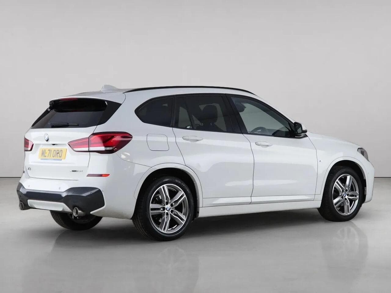 BMW X1 thumbnail Rear Right