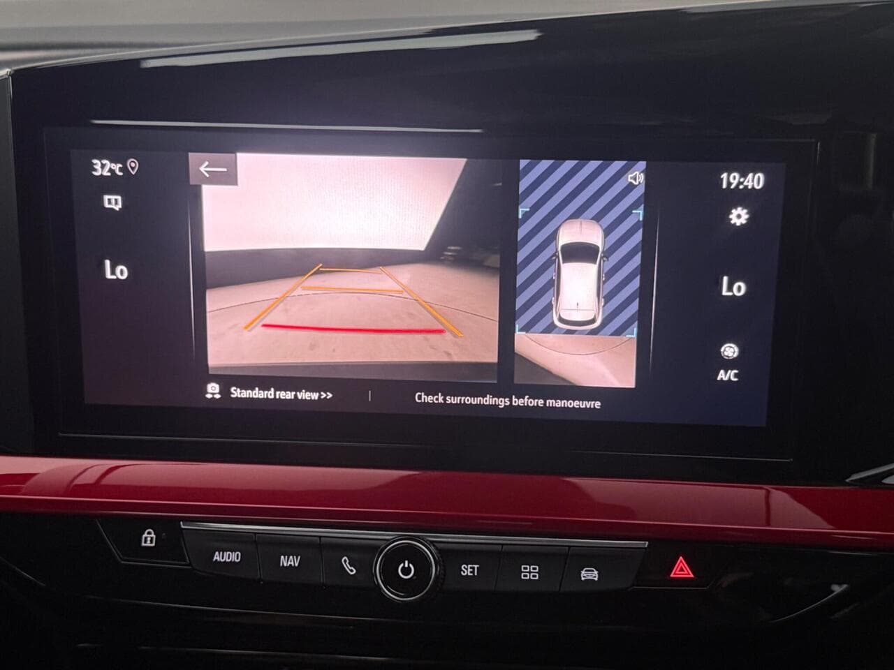 Vauxhall Mokka thumbnail Infotainment System