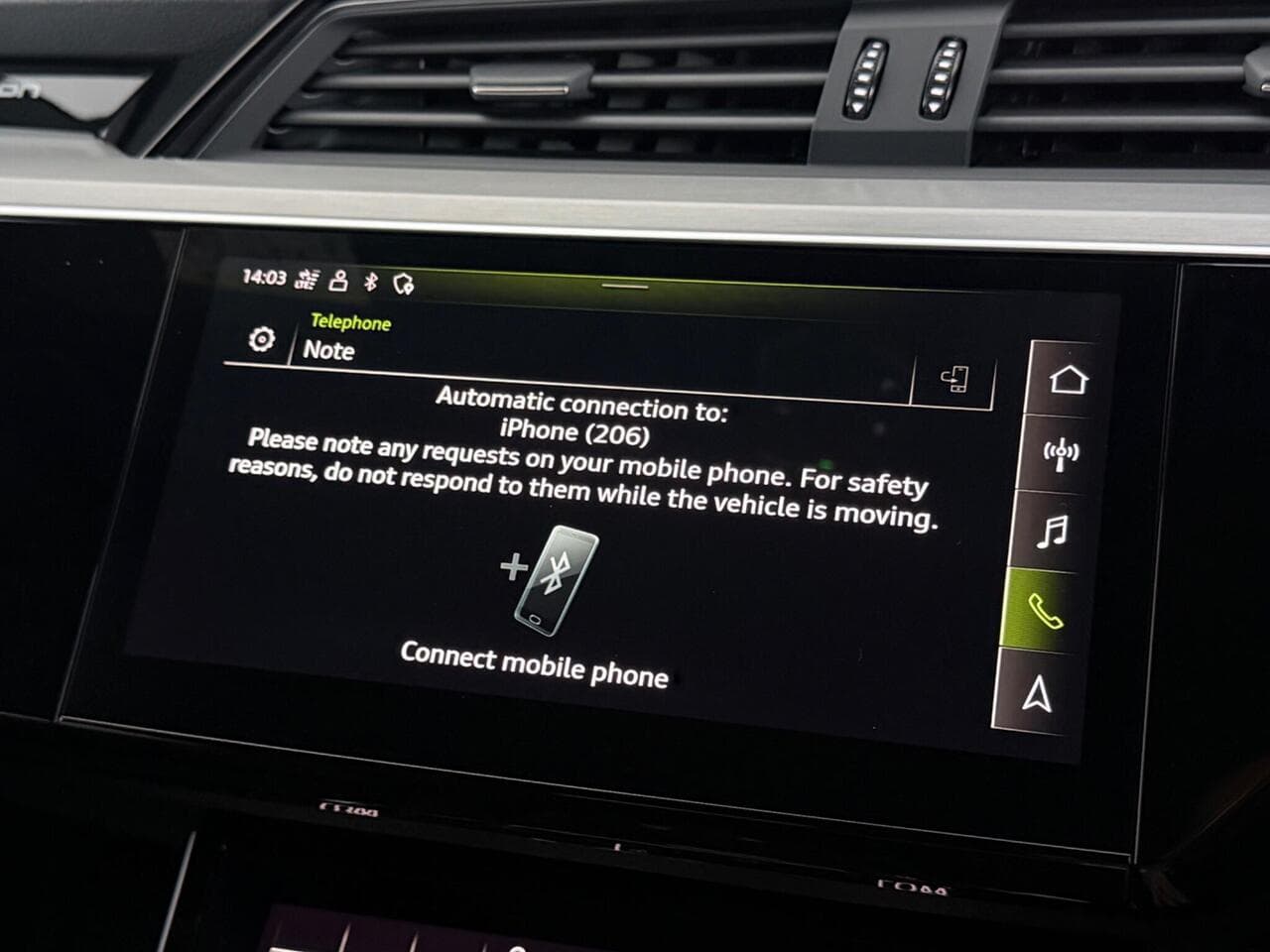 Audi e-tron thumbnail Infotainment System