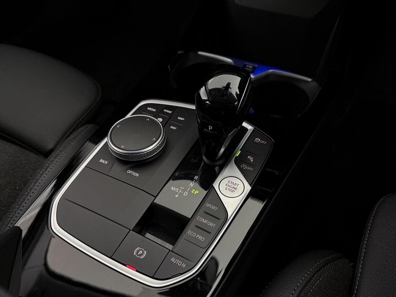 BMW 1 Series thumbnail Interior Front