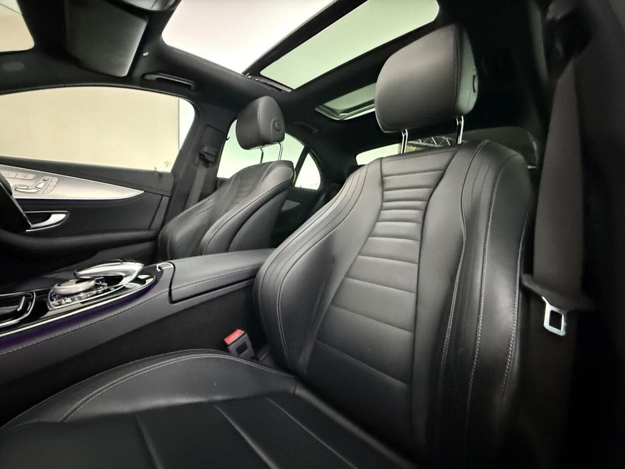 Mercedes-Benz E Class thumbnail Seat Front Passenger