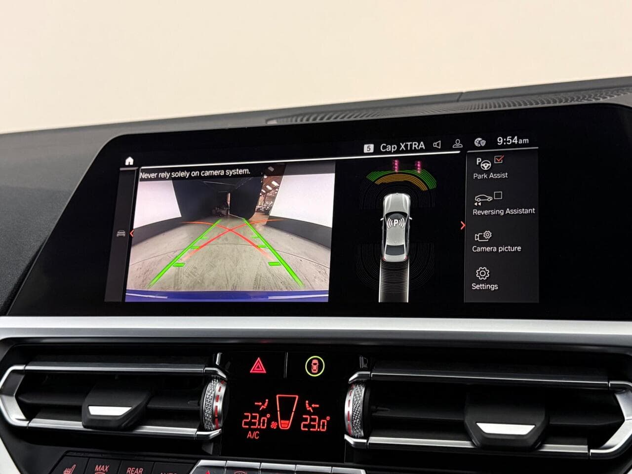 BMW 3 Series thumbnail Infotainment System