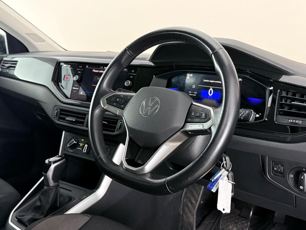 Volkswagen Polo thumbnail Steering Wheel