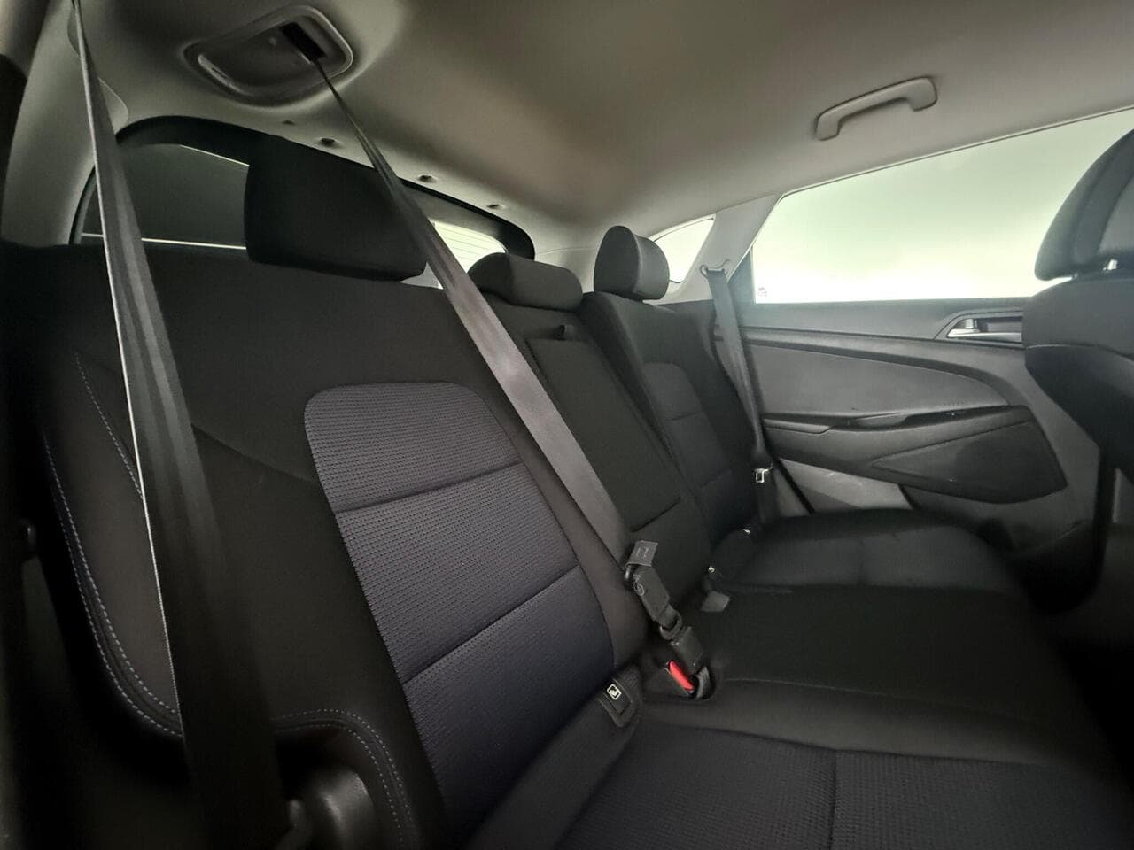 Hyundai TUCSON thumbnail Seats Rear